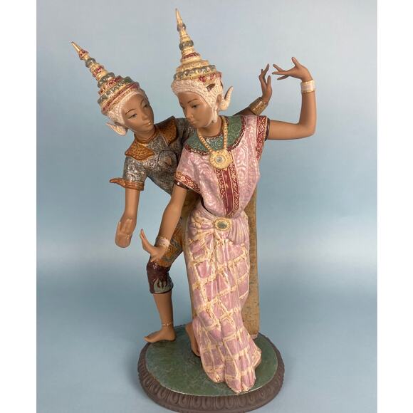 Lladro Thailand Dancer Sculpture Figurine - Picture 1 of 10